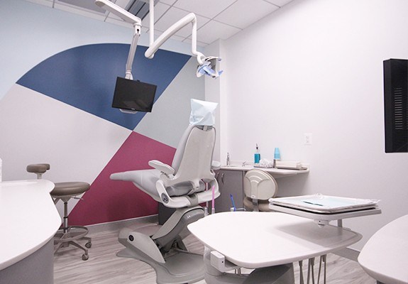 Modern periodontal exam and treatment room