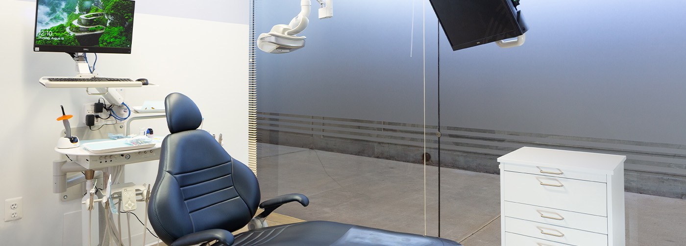 Dental treatment chair