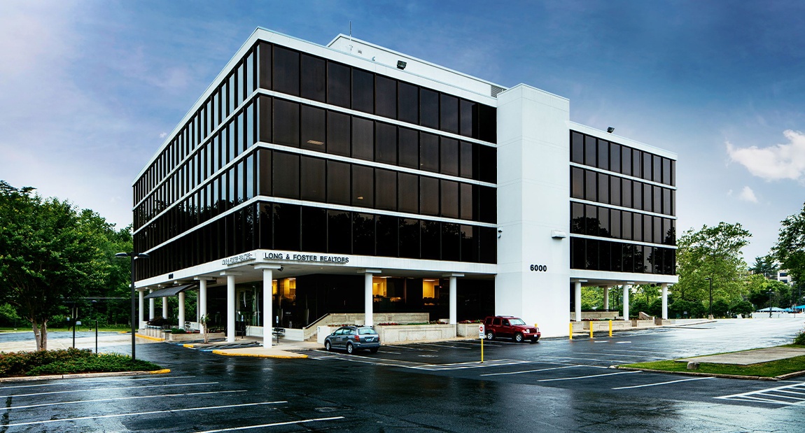 Exterior of dental office in North Bethesda