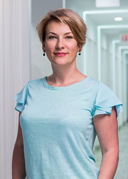 Doctor Yelena Obholz